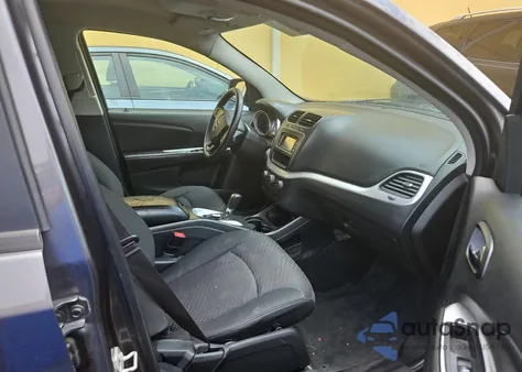 2017 Dodge Journey Sxt z USA, uszkodzony, nr VIN 3C4PDCBG4HT533952